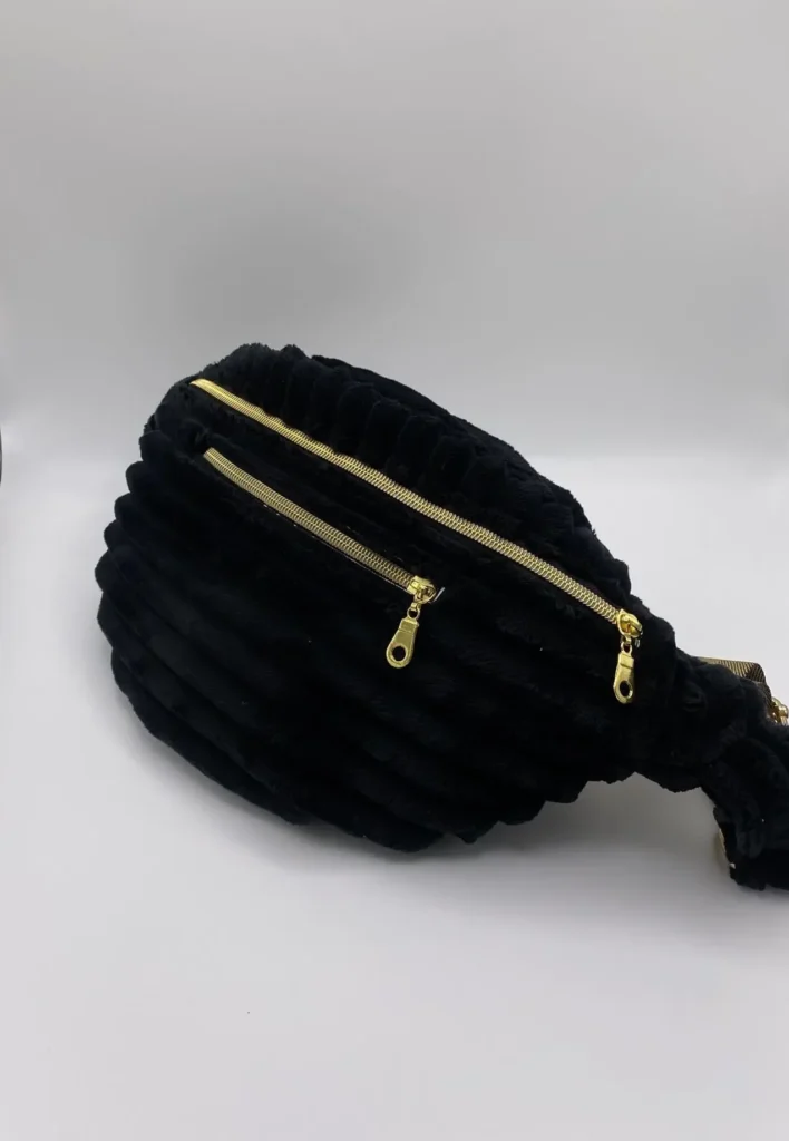 BANANE VELOURS TRES GROSSES COTES NOIRES