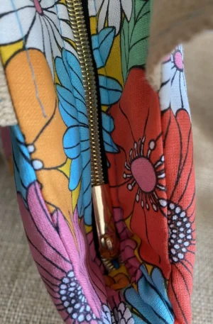 SAC ZIPPE IBIZA SUR FOND JAUNE MODELE TRANQUILLE
