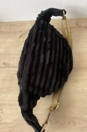 BANANE VELOURS TRES GROSSES COTES NOIRES
