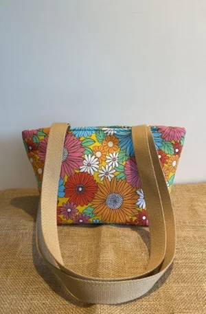 SAC ZIPPE IBIZA SUR FOND JAUNE MODELE TRANQUILLE