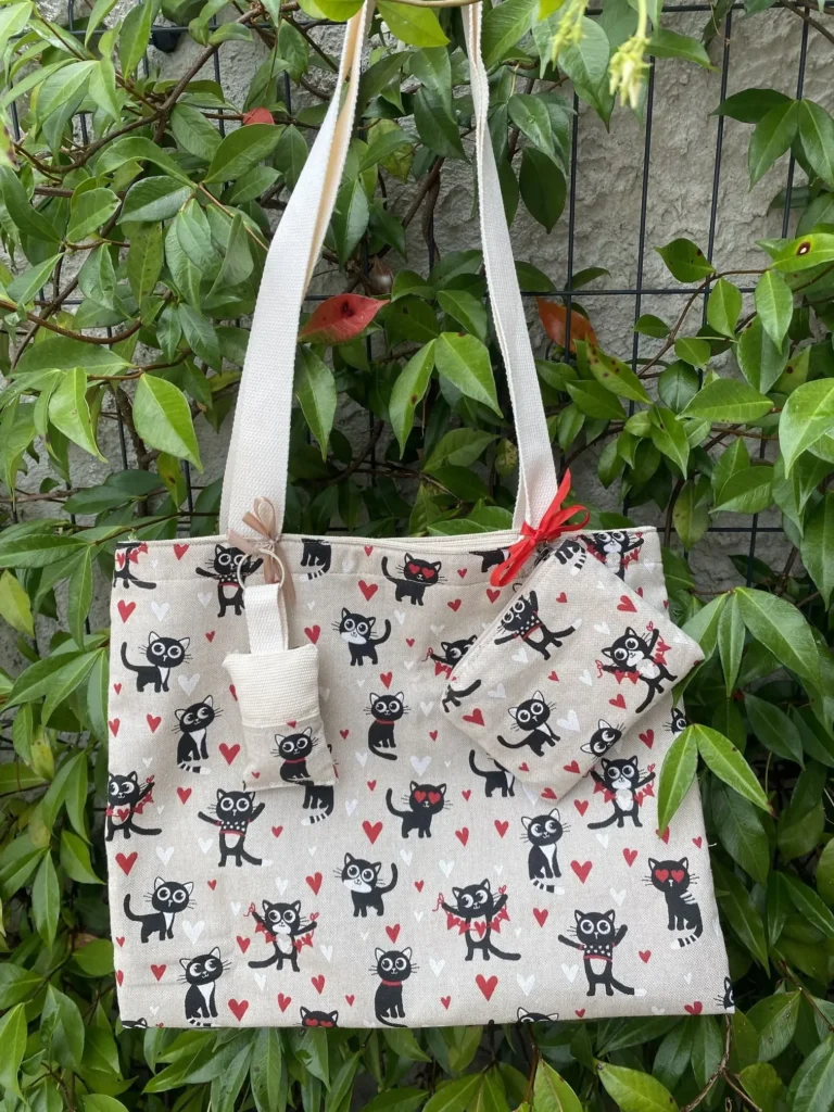 TOTE BAGE CADEAUX AVEC PORTE MONNNAIE ET PORTE CLES