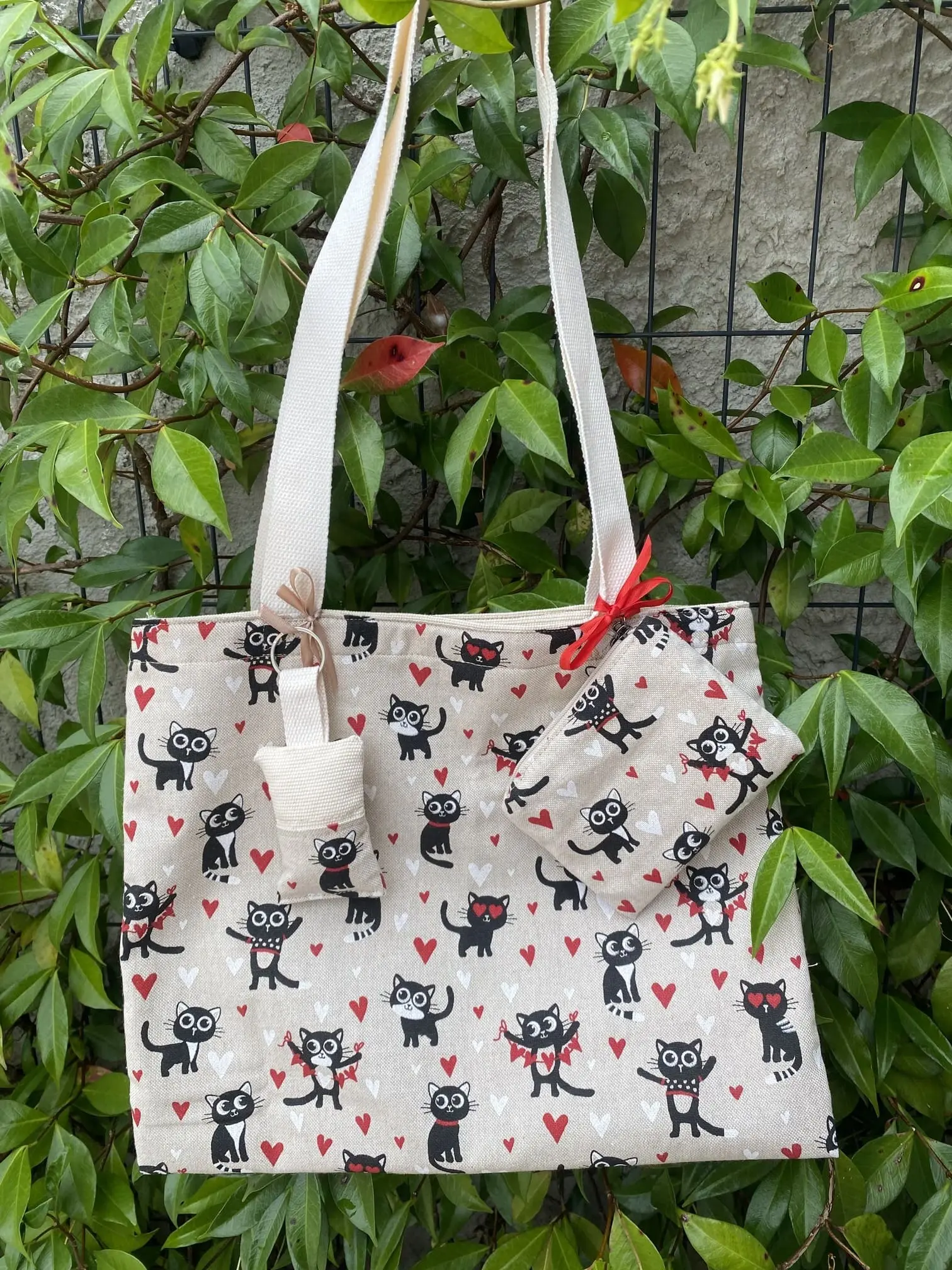 TOTE BAGE CADEAUX AVEC PORTE MONNNAIE ET PORTE CLES