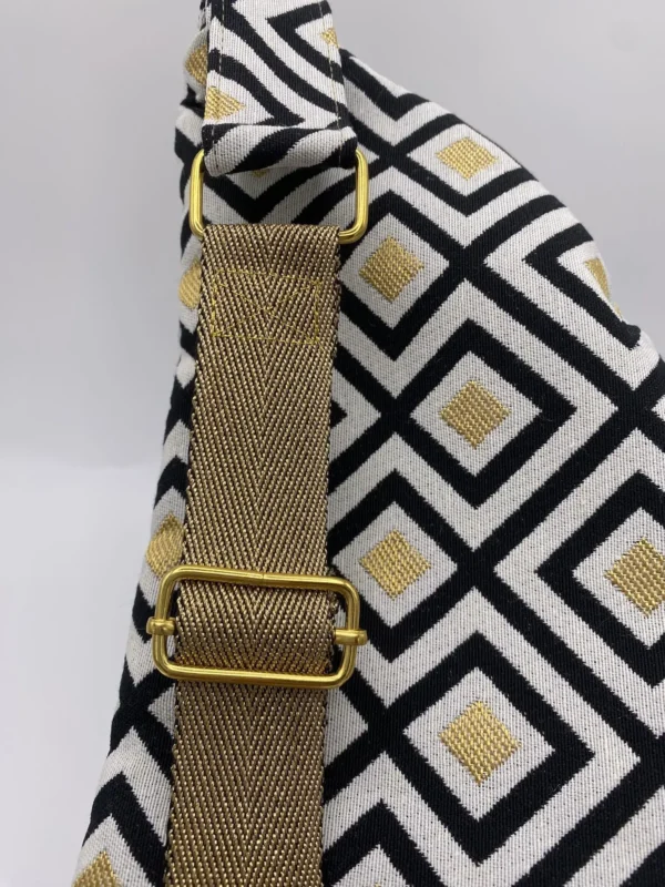 SAC BANANE JACQUARD LOSANGES NOIR ET DORE SANGLE DOREE