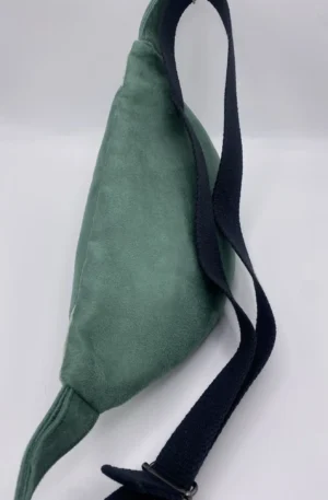 BANANE SUEDINE VERT DEUX TONS DOUBLURE COTON VISAGES NOIR ET BLANC
