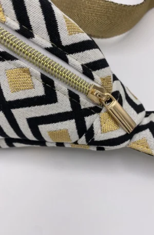 SAC BANANE JACQUARD LOSANGES NOIR ET DORE SANGLE DOREE