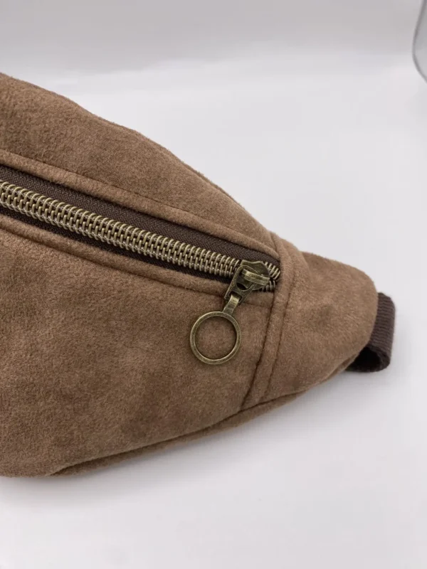 BANANE MARRON POCHE EXTERIEURE