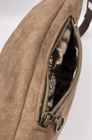 BANANE MARRON POCHE EXTERIEURE
