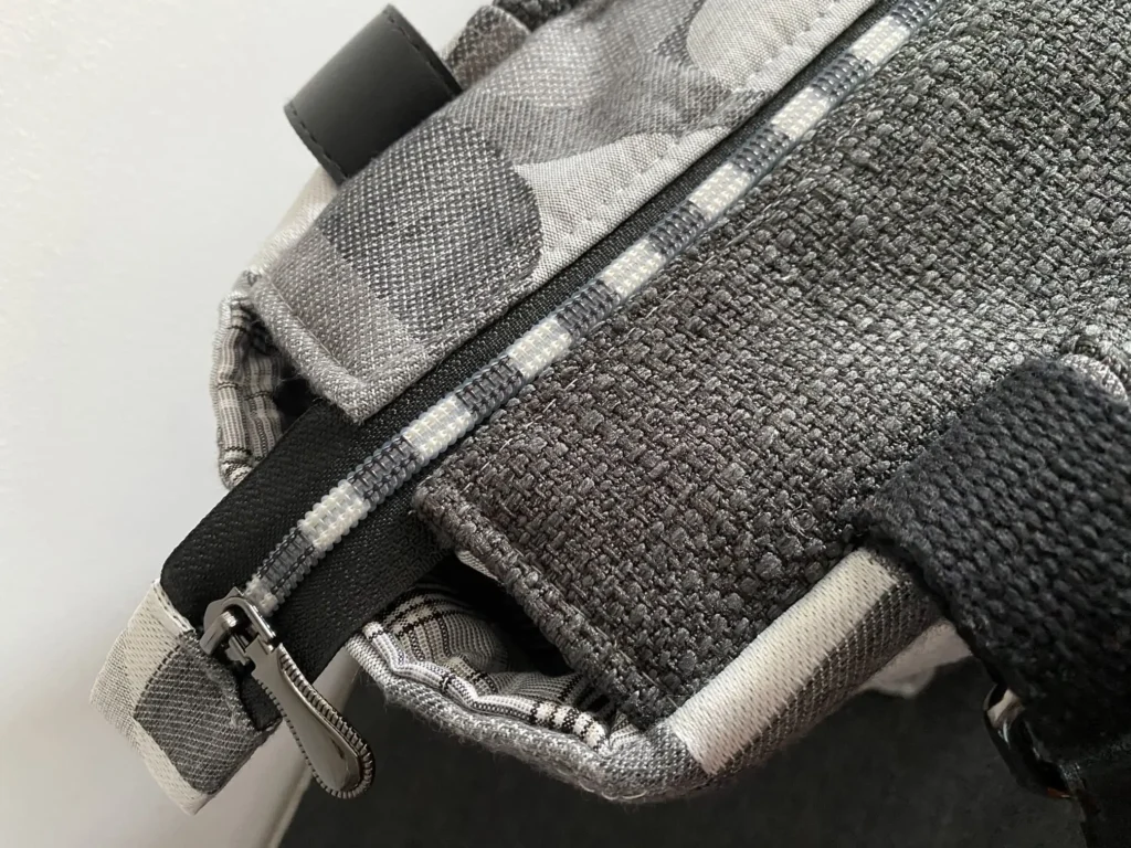 SAC ZIPPE LE GRAND CHIC GRIS