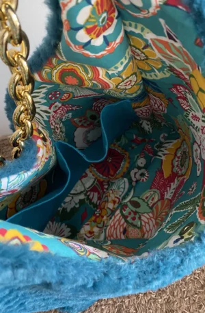 Sac Demi-lune fausse fourrure bleu turquoise – Image 4