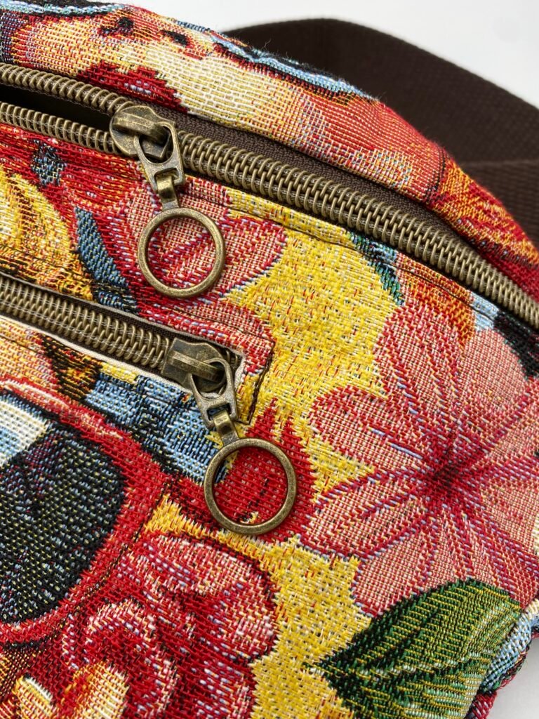 BANANE MODELE ABEILLE JACQUARD VISAGES