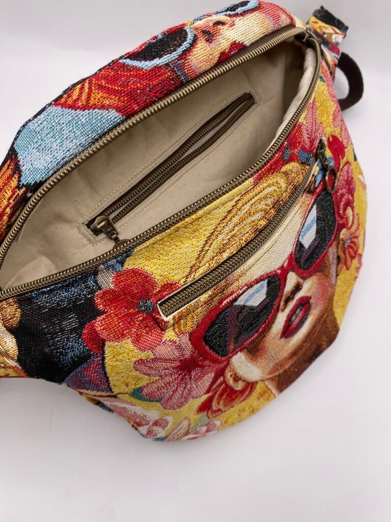 BANANE MODELE ABEILLE JACQUARD VISAGES