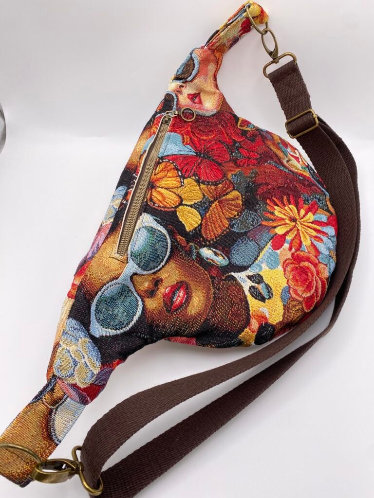 BANANE MODELE ABEILLE JACQUARD VISAGES