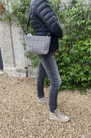 CORINNE JACQUARD NOIR ET BLANC