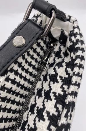 CORINNE JACQUARD NOIR ET BLANC
