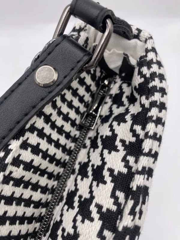 CORINNE JACQUARD NOIR ET BLANC