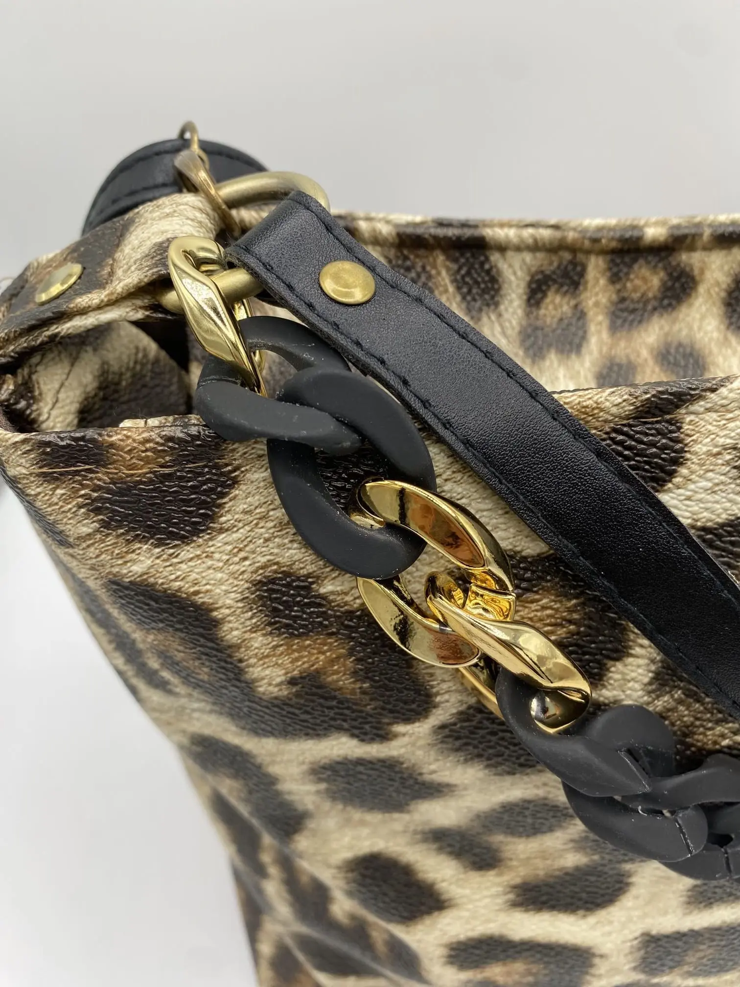 SAC MODELE TRANQUILLE LEOPARD + POCHE EXTERIEURE