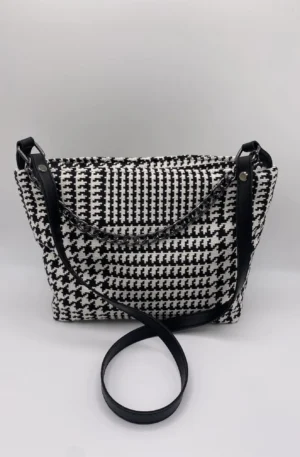 CORINNE JACQUARD NOIR ET BLANC