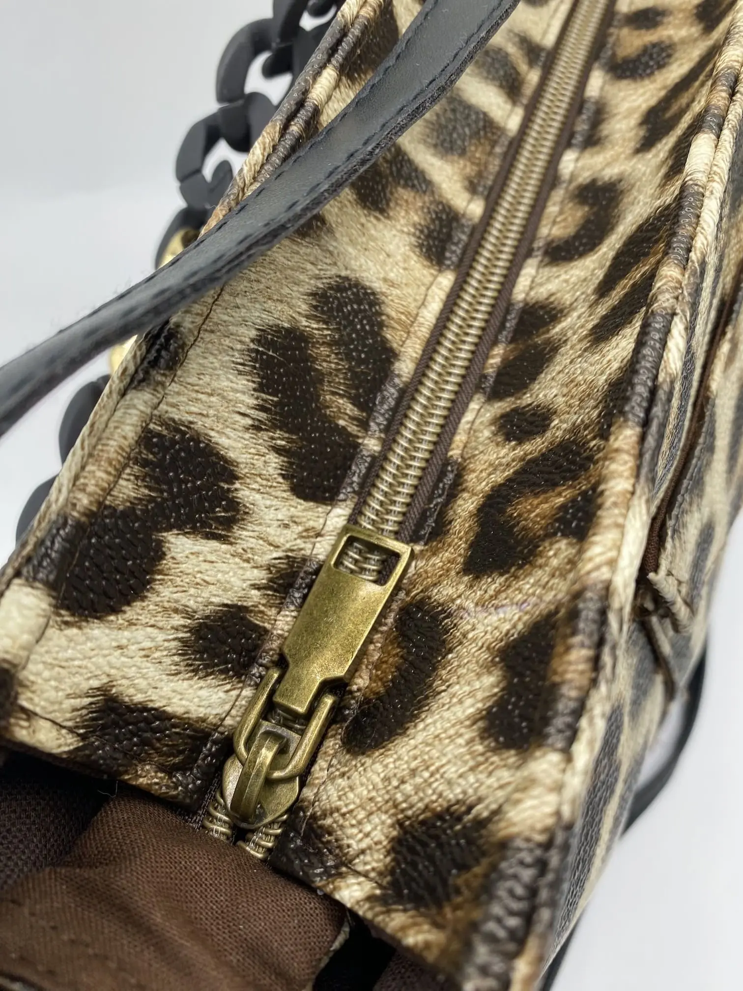 SAC MODELE TRANQUILLE LEOPARD + POCHE EXTERIEURE