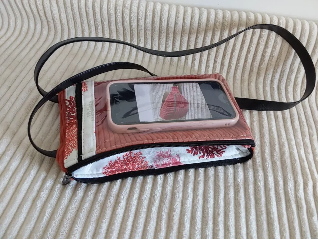 POCHETTE TELEPHONE EN VELOURS ORANGE
