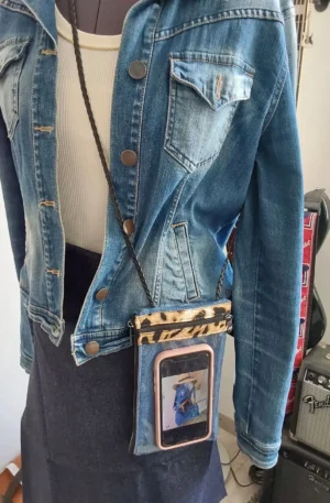 POCHETTE TELEPHONE EN JEAN