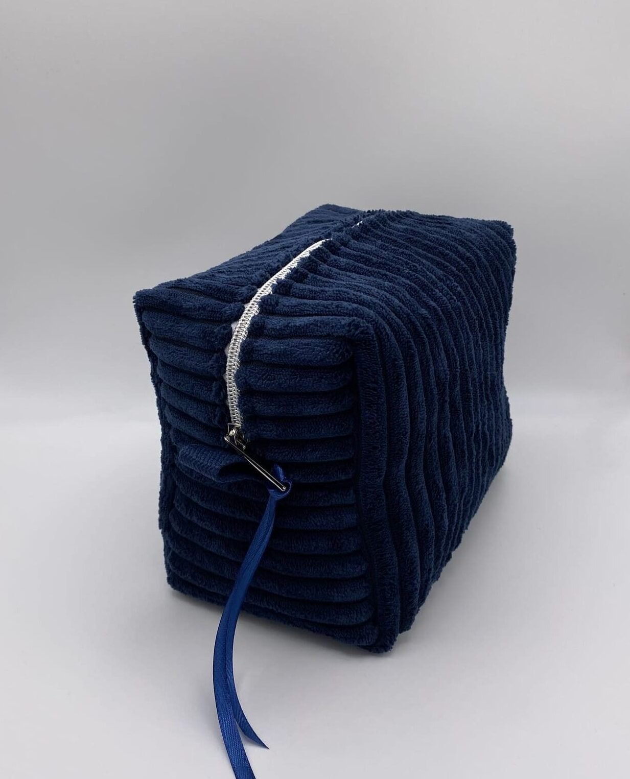 MODELE GRANDE TROUSSE VELOURS COTES 1CM DOUBL2E COTON FLEURI