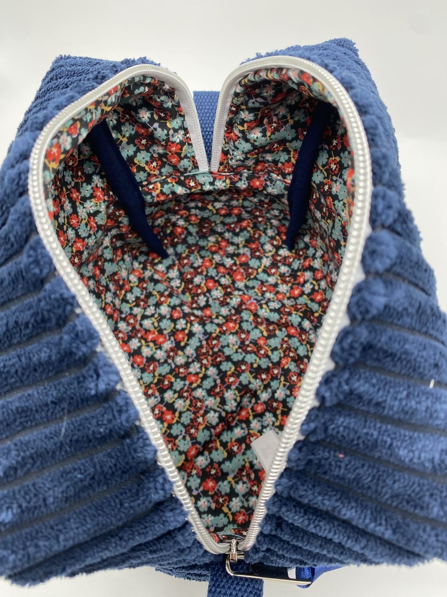 MODELE GRANDE TROUSSE VELOURS COTES 1CM DOUBL2E COTON FLEURI