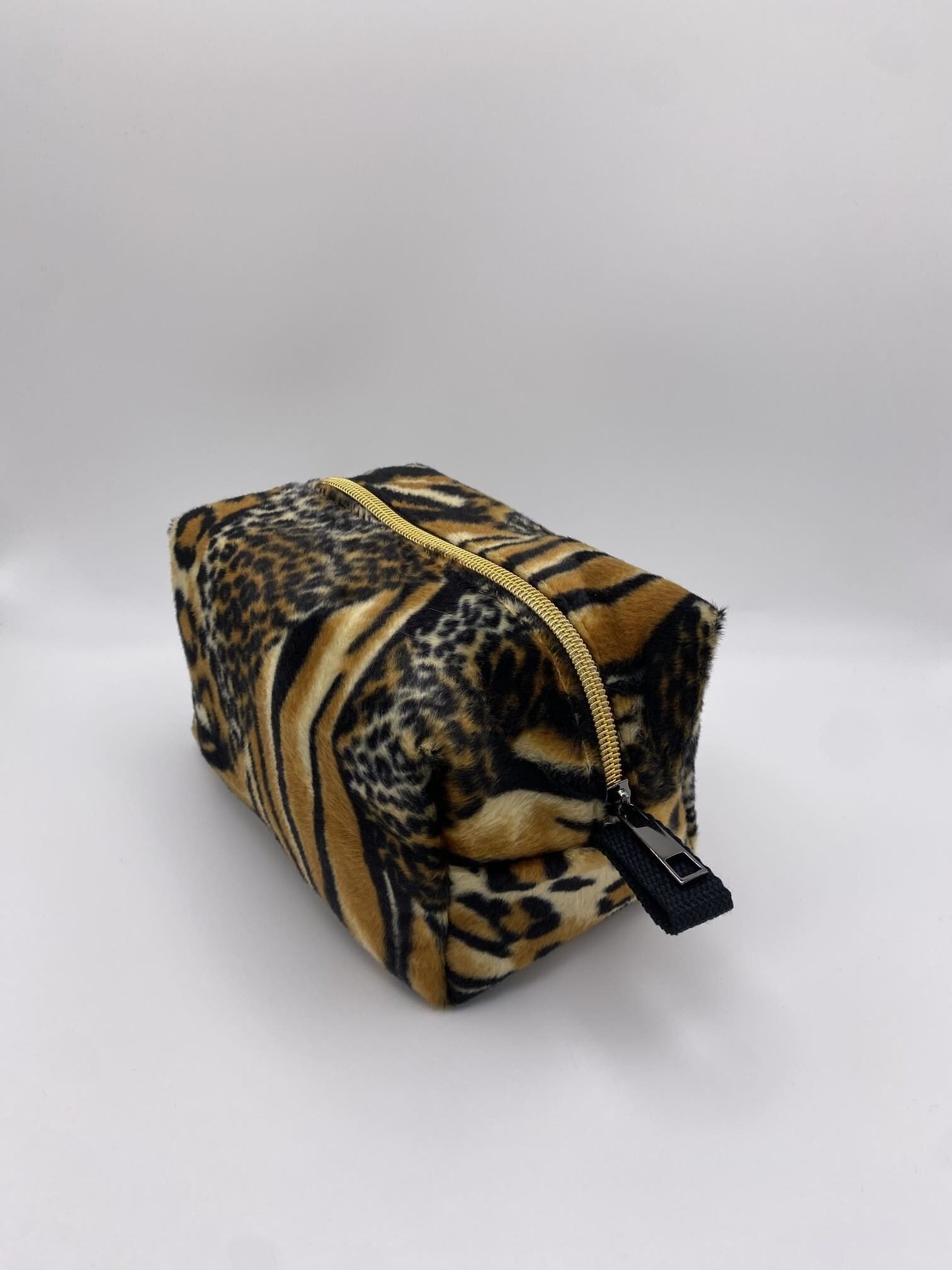 TROUSSE MOYEN MODELE IMITATION FOURRURE JUNGLE