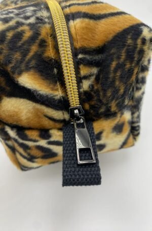 TROUSSE MOYEN MODELE IMITATION FOURRURE JUNGLE