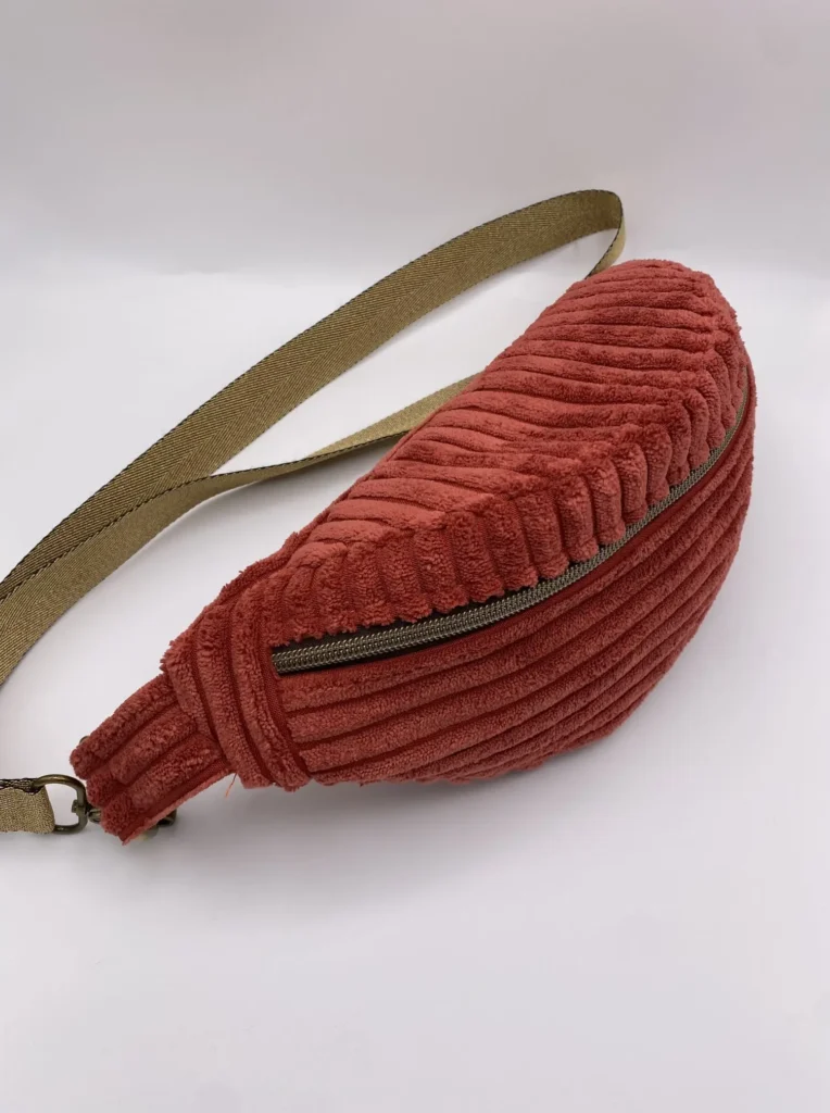 SAC BANANE VELOURS ORANGE POCHE INTERIEURE SANGLE DOREE