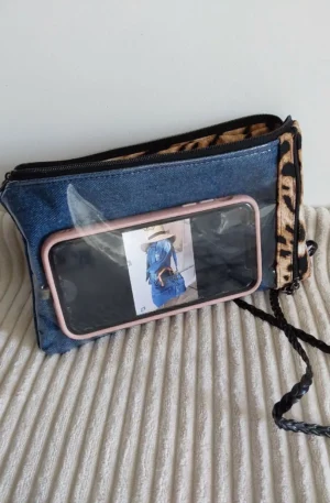 POCHETTE TELEPHONE EN JEAN