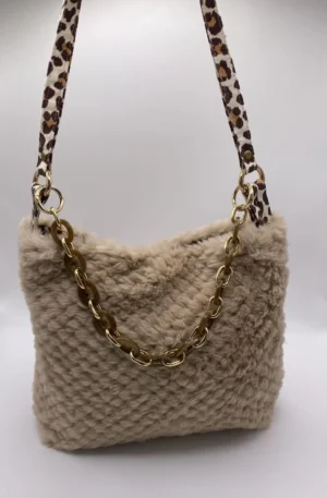 SAC MODELE CORINNE FOURRURE BEIGE ET DOUBLURE LEOPARD
