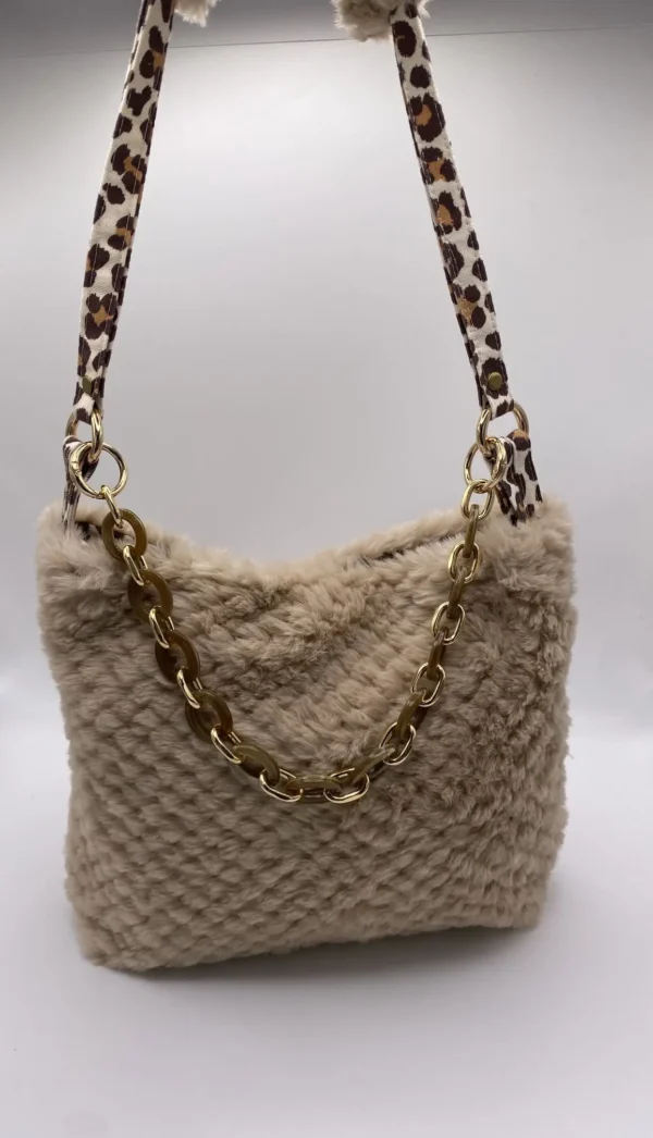 SAC MODELE CORINNE FOURRURE BEIGE ET DOUBLURE LEOPARD