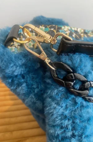 SAC TRANQUILLE BOUTON PRESSION FAUSSE FOURRURE TURQUOISE