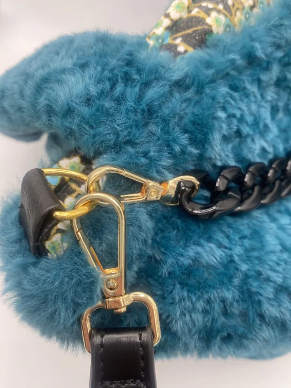 SAC TRANQUILLE BOUTON PRESSION FAUSSE FOURRURE TURQUOISE