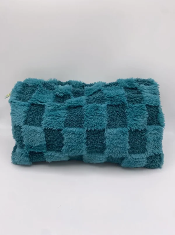 MODELE POCHON FOURRURE TURQUOISE