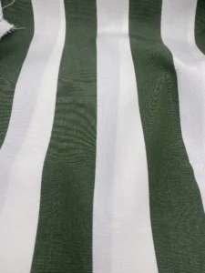 BACHE BICOLORE DEPERLANTE ANTI UV RAYEE BLANCHE ET VERTE