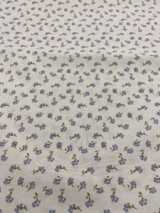 CRETONNE SIMONY FLEURS BLEUES FOND ECRU