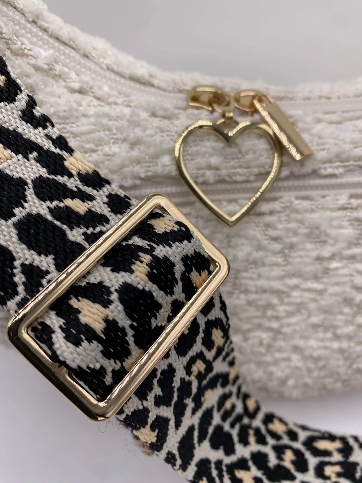 SAC DEMI LUNE ASPECT LAINEUX BEIGE