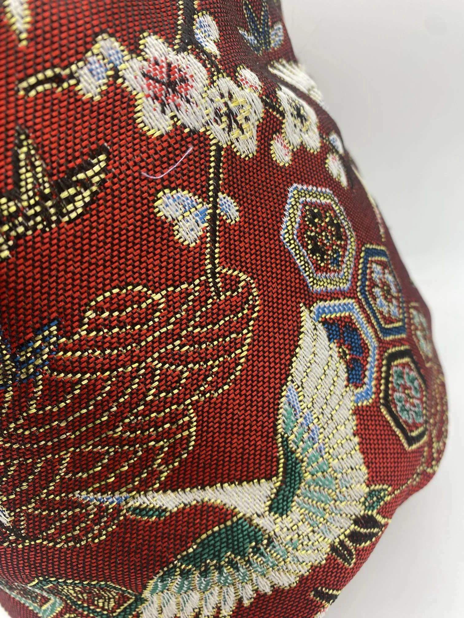 PANIERE TISSU JACQUARD GRUES ROUGE BORDEAUX ET TISSU AMEUBLEMENT BEIGE