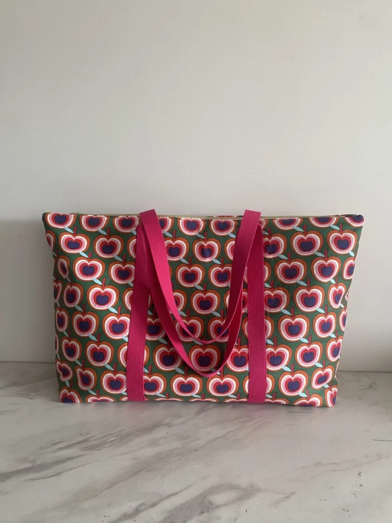 SAC VOYAGE COEUR ET POMMES